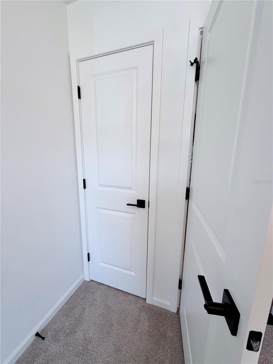 9855 Walkway Dr Property Photo 11