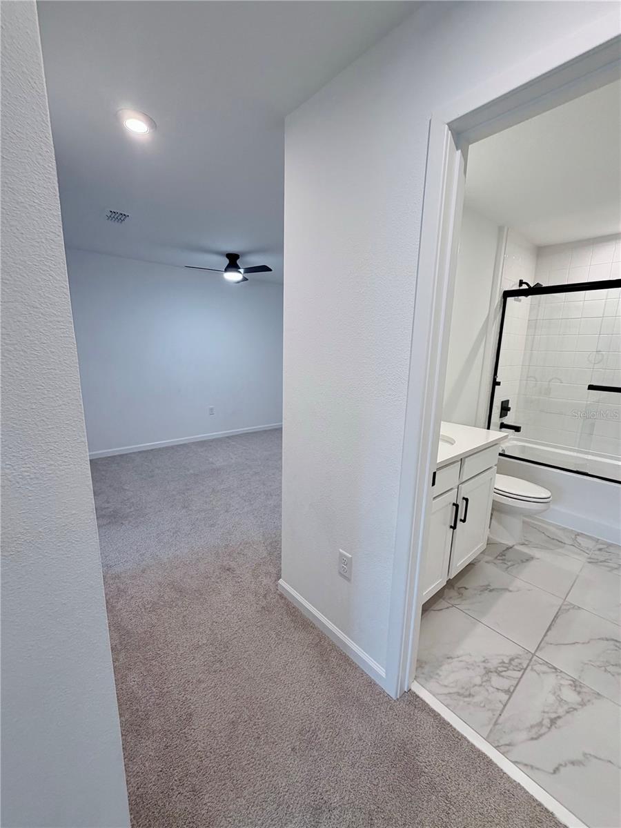 9855 Walkway Dr Property Photo 34