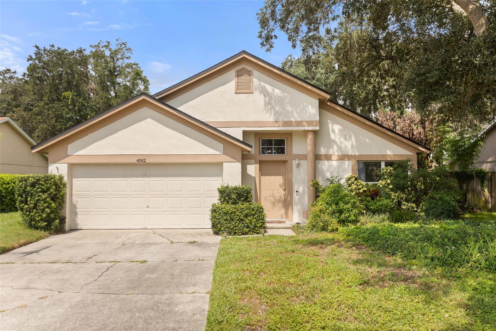 4562 Conway Landing Dr Property Photo 1