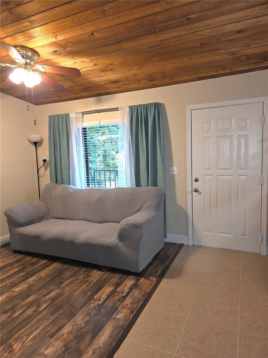 1679 Spring Garden Ct Property Photo 7