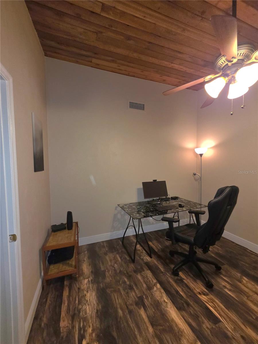 1679 Spring Garden Ct Property Photo 21