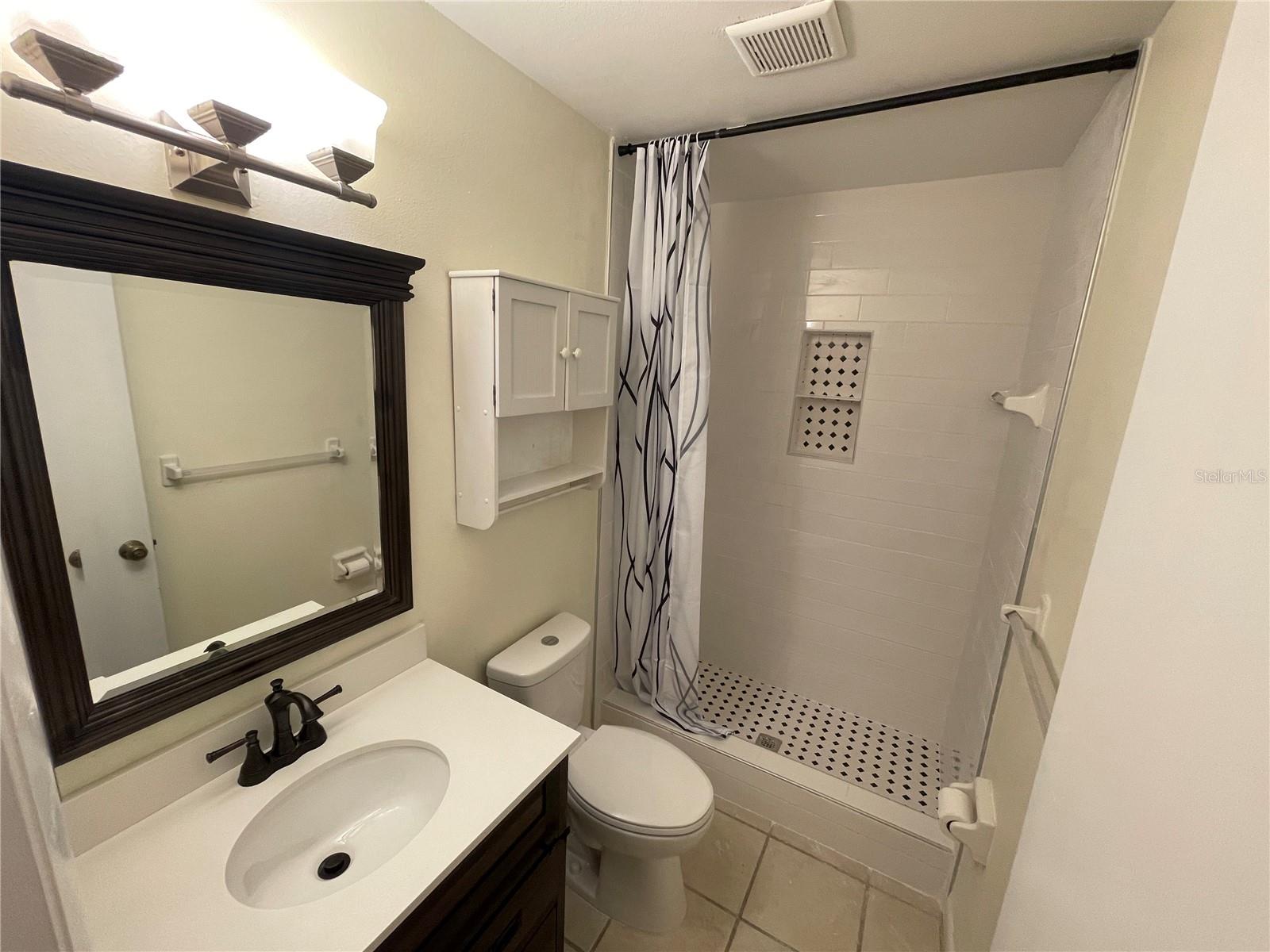 606 Second Ave Property Photo 8
