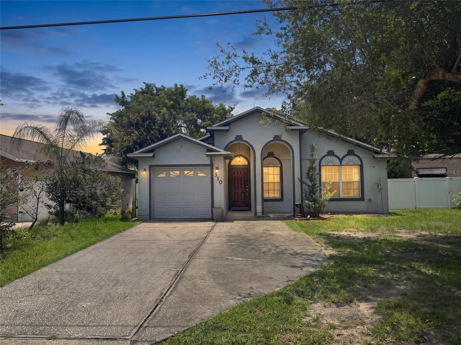 310 Prince St Property Photo 1