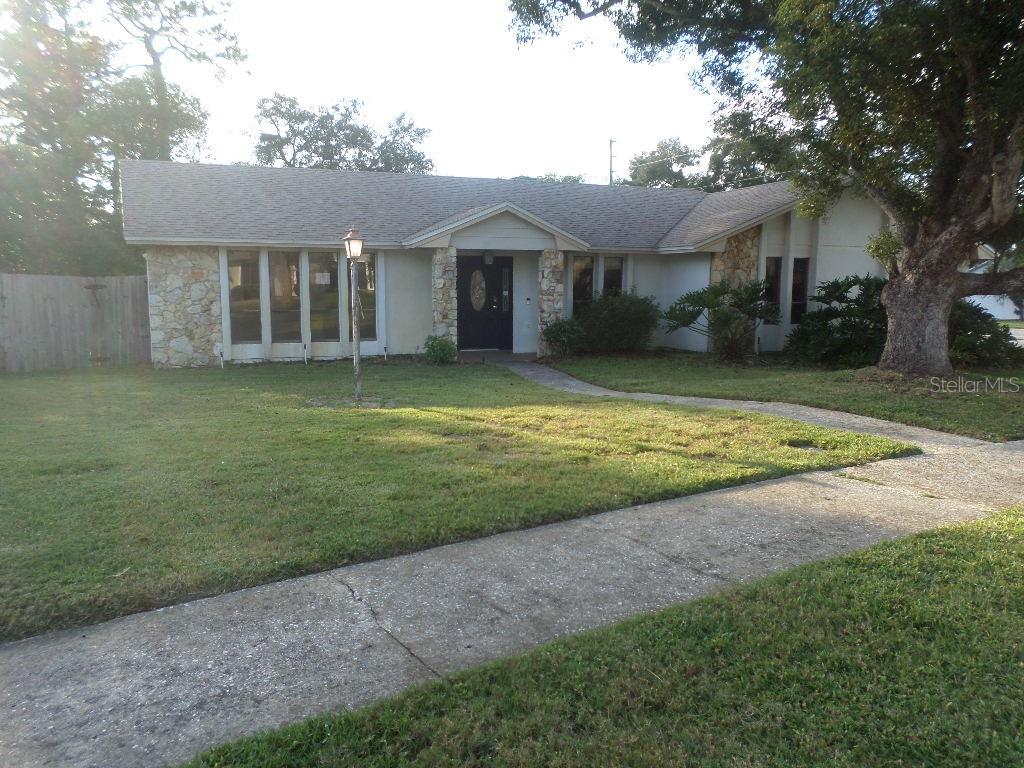 210 Banbury Ct Property Photo 1
