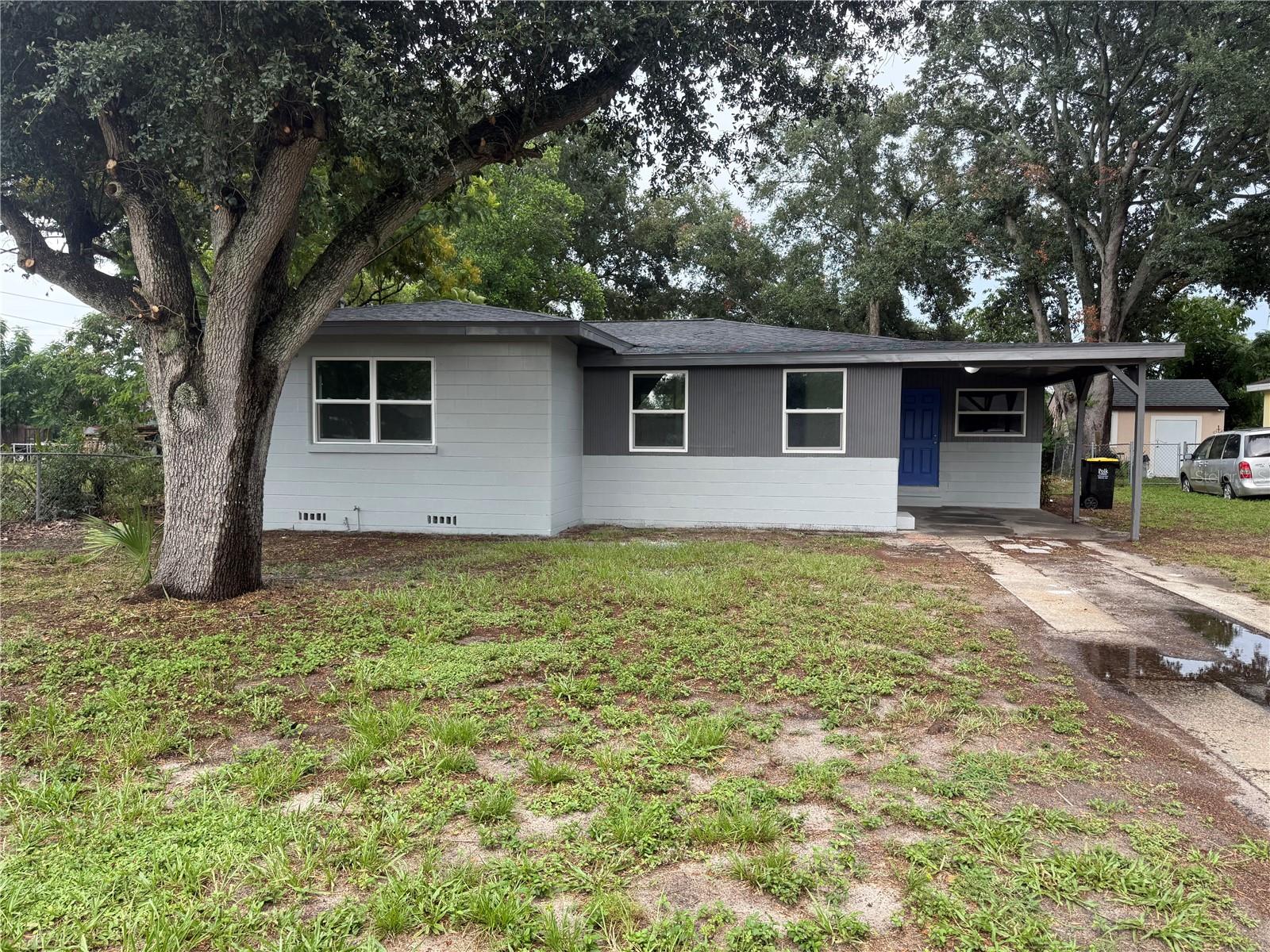 309 1st St Property Photo 1