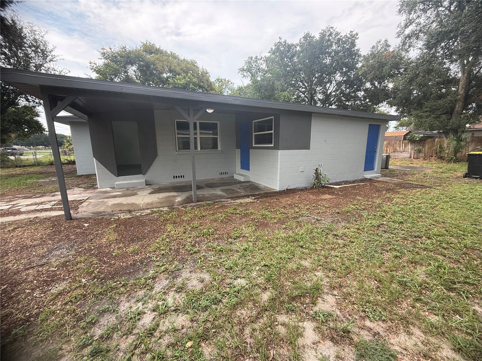 309 1st St Property Photo 11