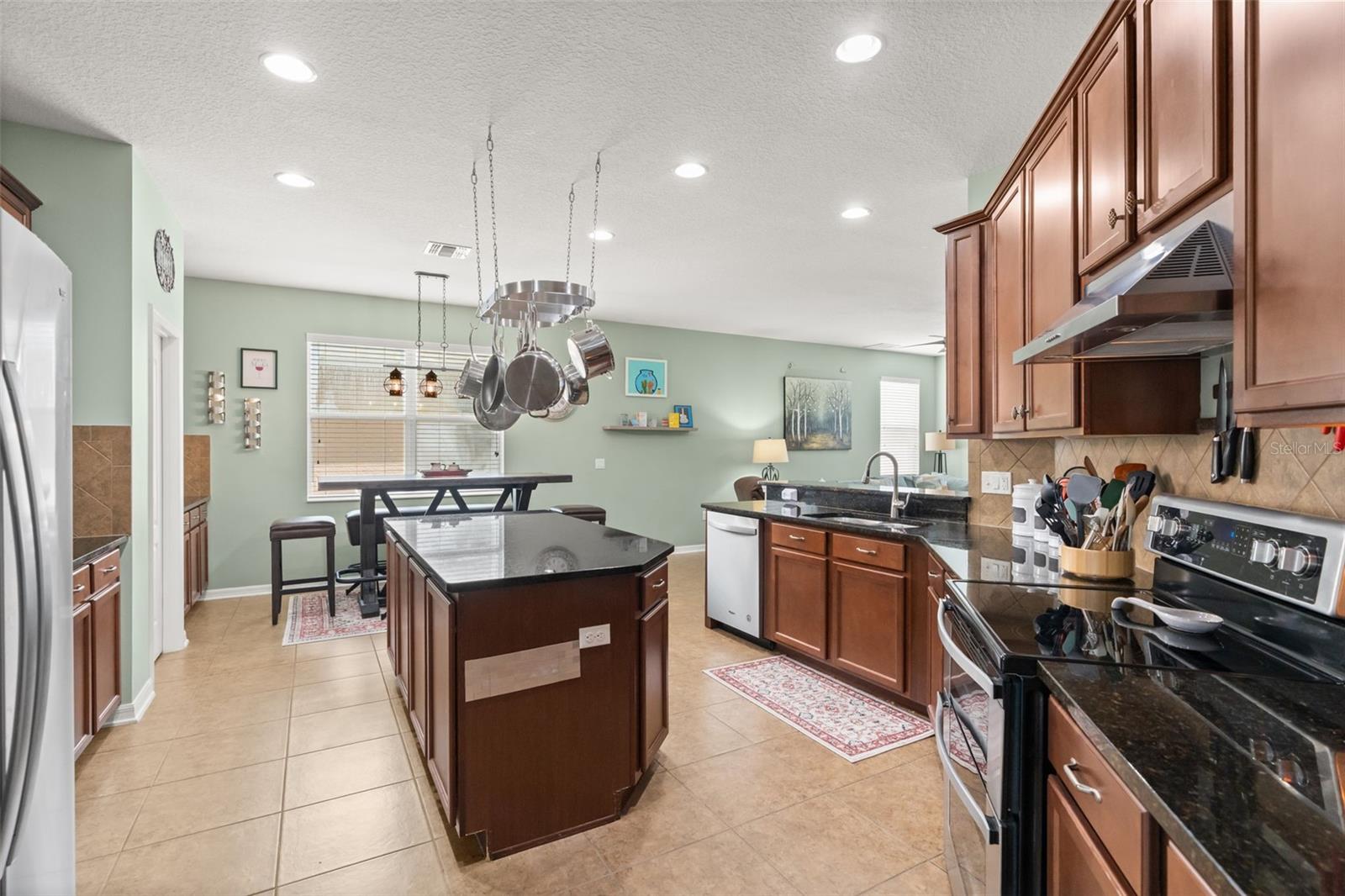 648 Cortona Dr Property Photo 15