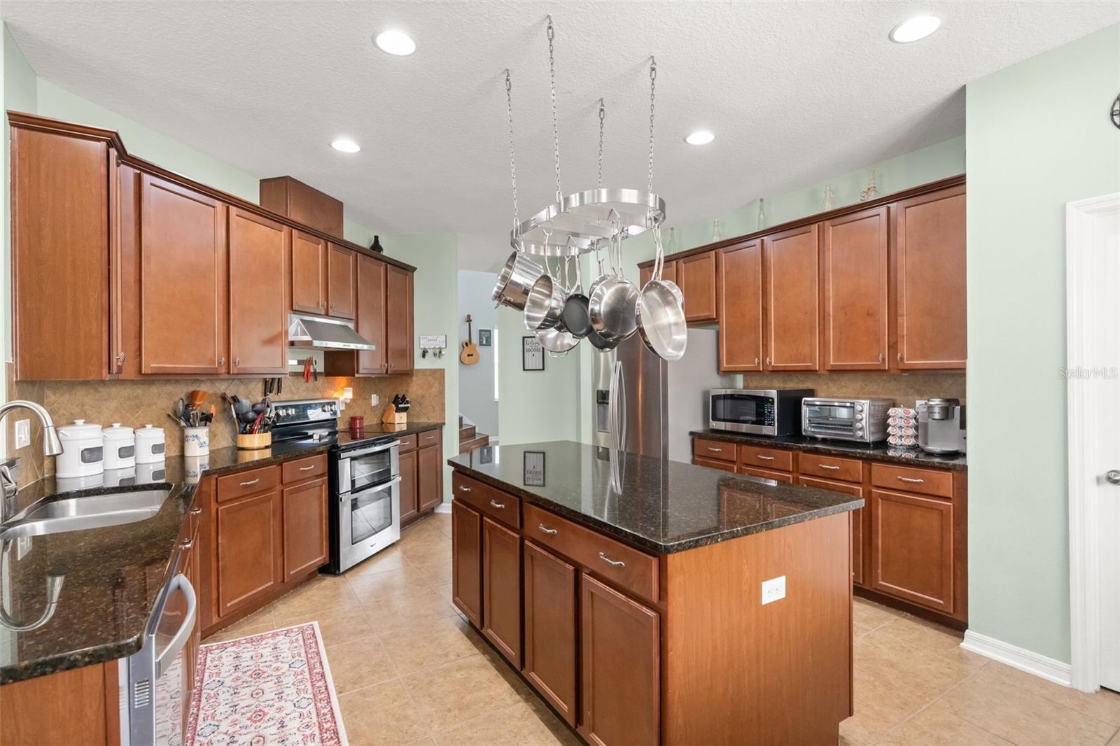 648 Cortona Dr Property Photo 17