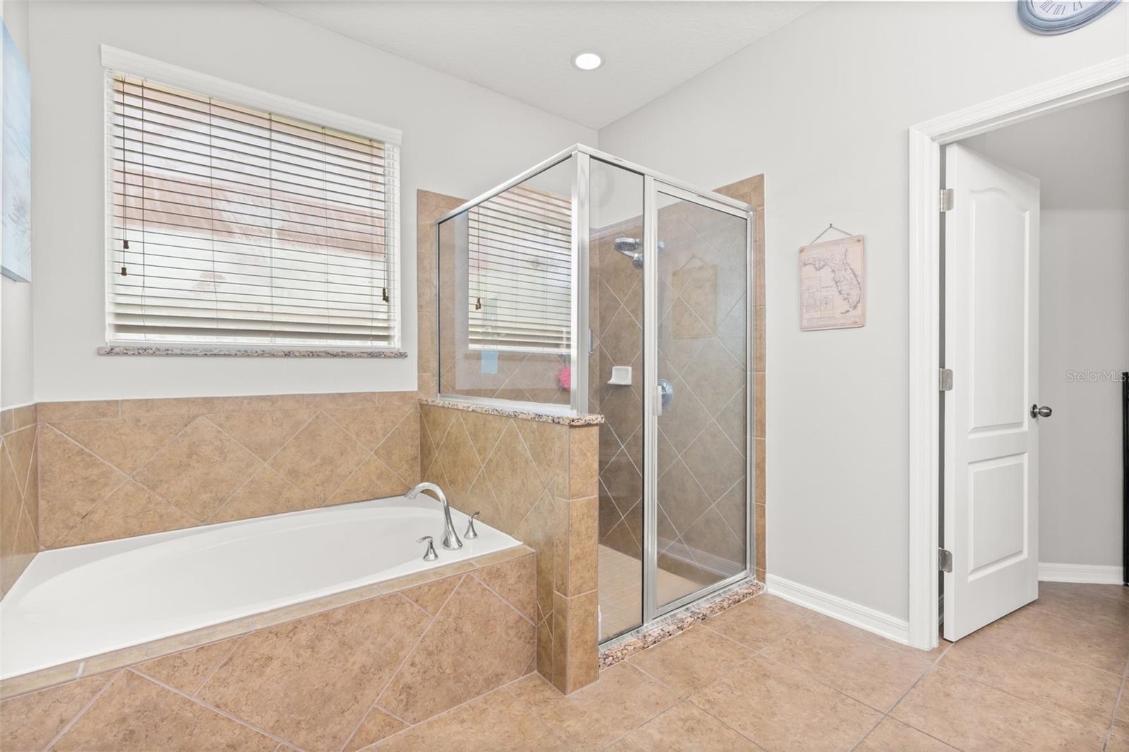 648 Cortona Dr Property Photo 22