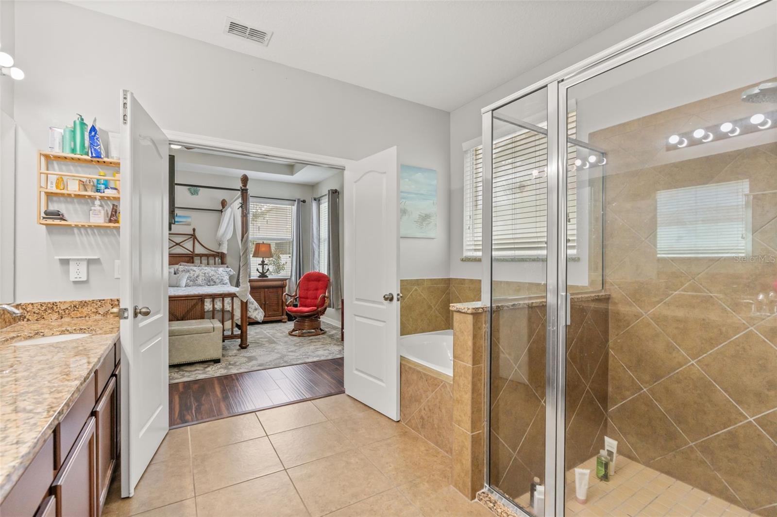 648 Cortona Dr Property Photo 23