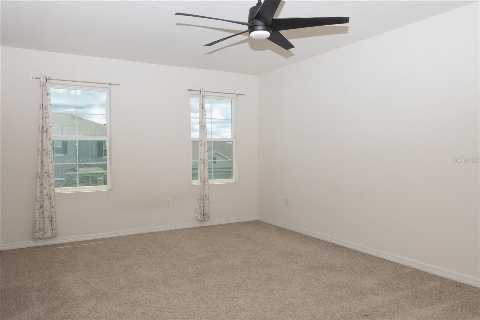 3940 Silverstream Ter Property Photo 6