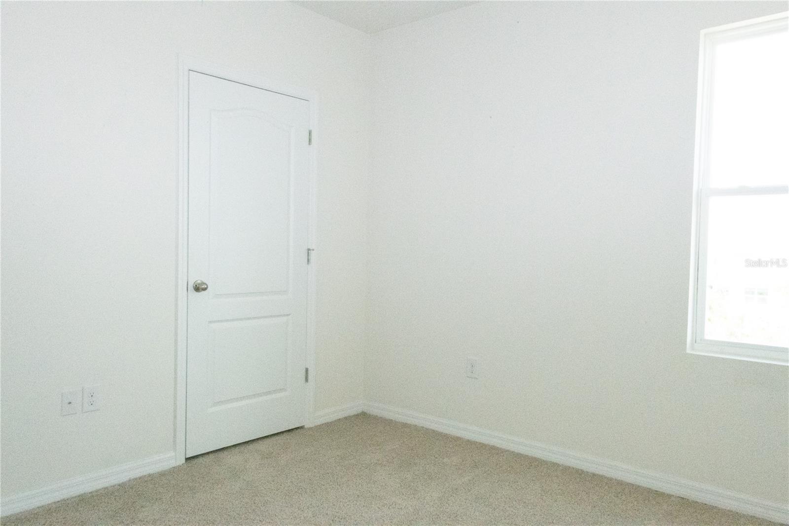 3940 Silverstream Ter Property Photo 12