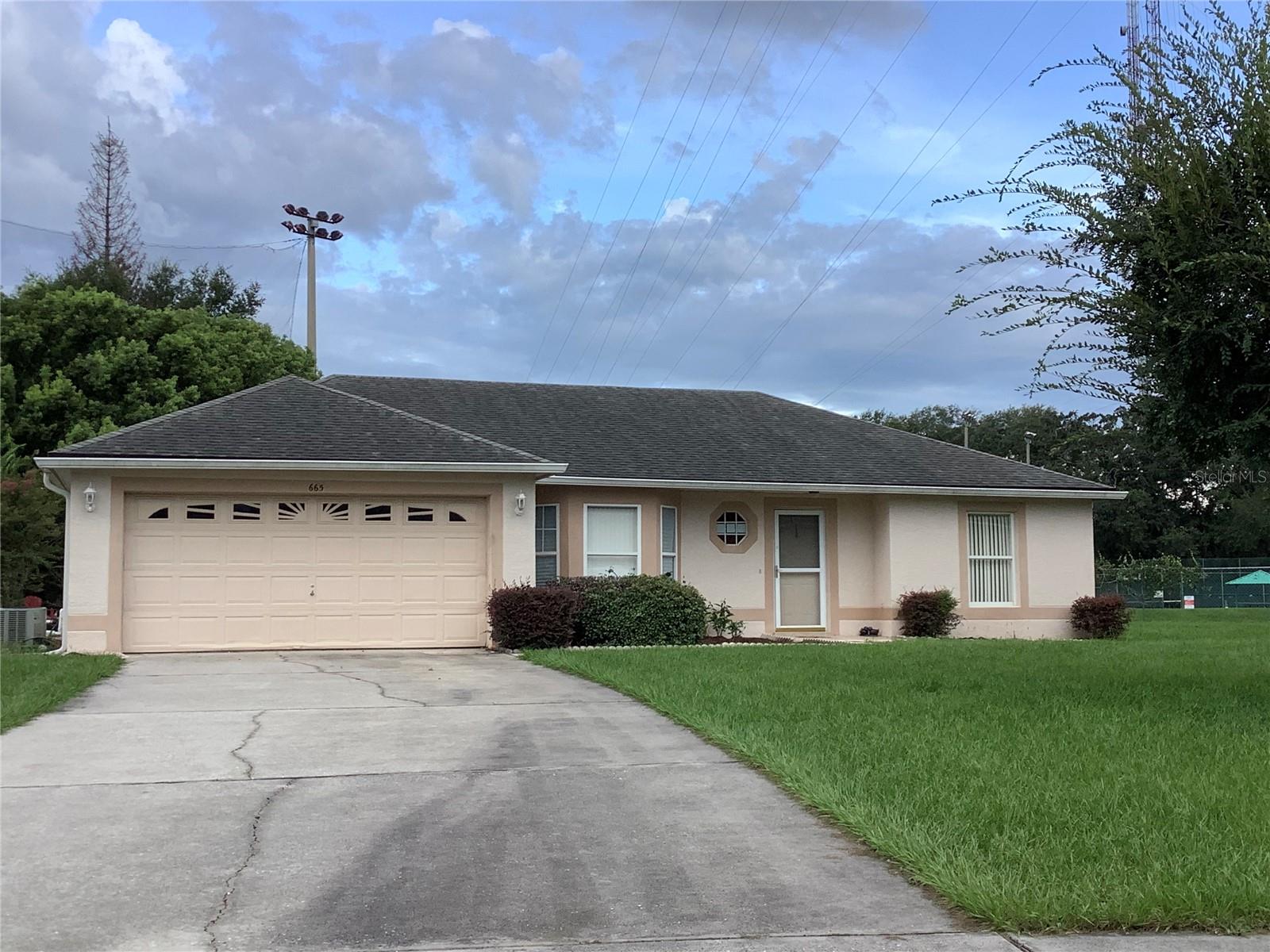 665 STEVELYNN CIR