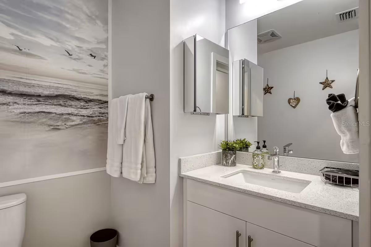 1709 N Tamiami Trl #220 Property Photo 10