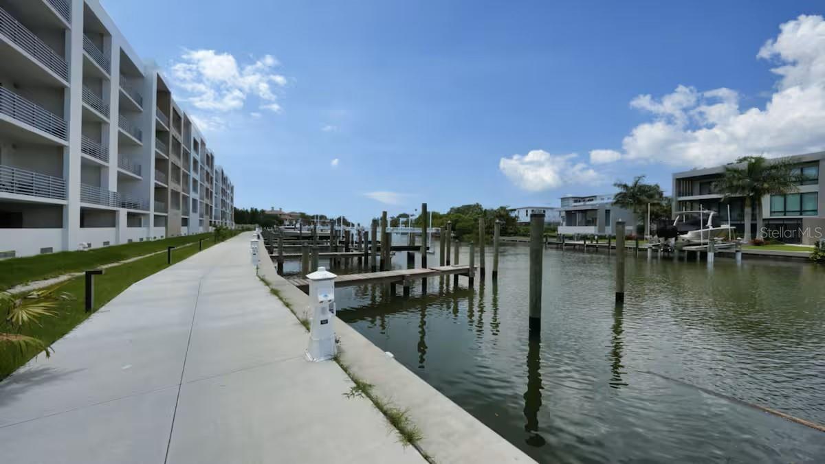 1709 N Tamiami Trl #220 Property Photo 13
