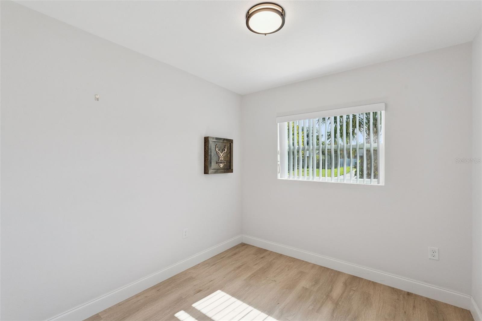368 N Boyd St Property Photo 6