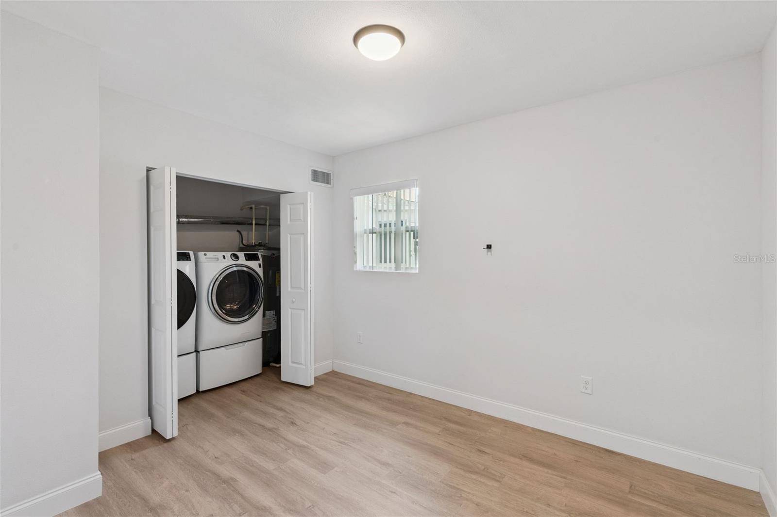 368 N Boyd St Property Photo 16