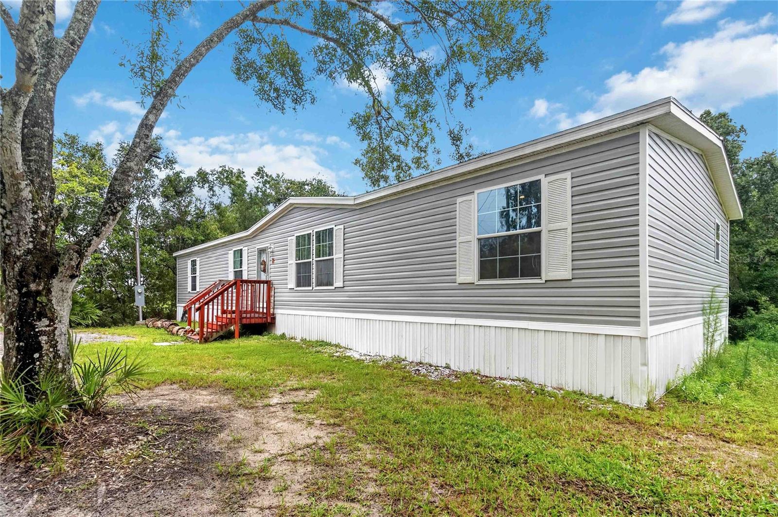 4235 Pine Tree Dr Property Photo 1