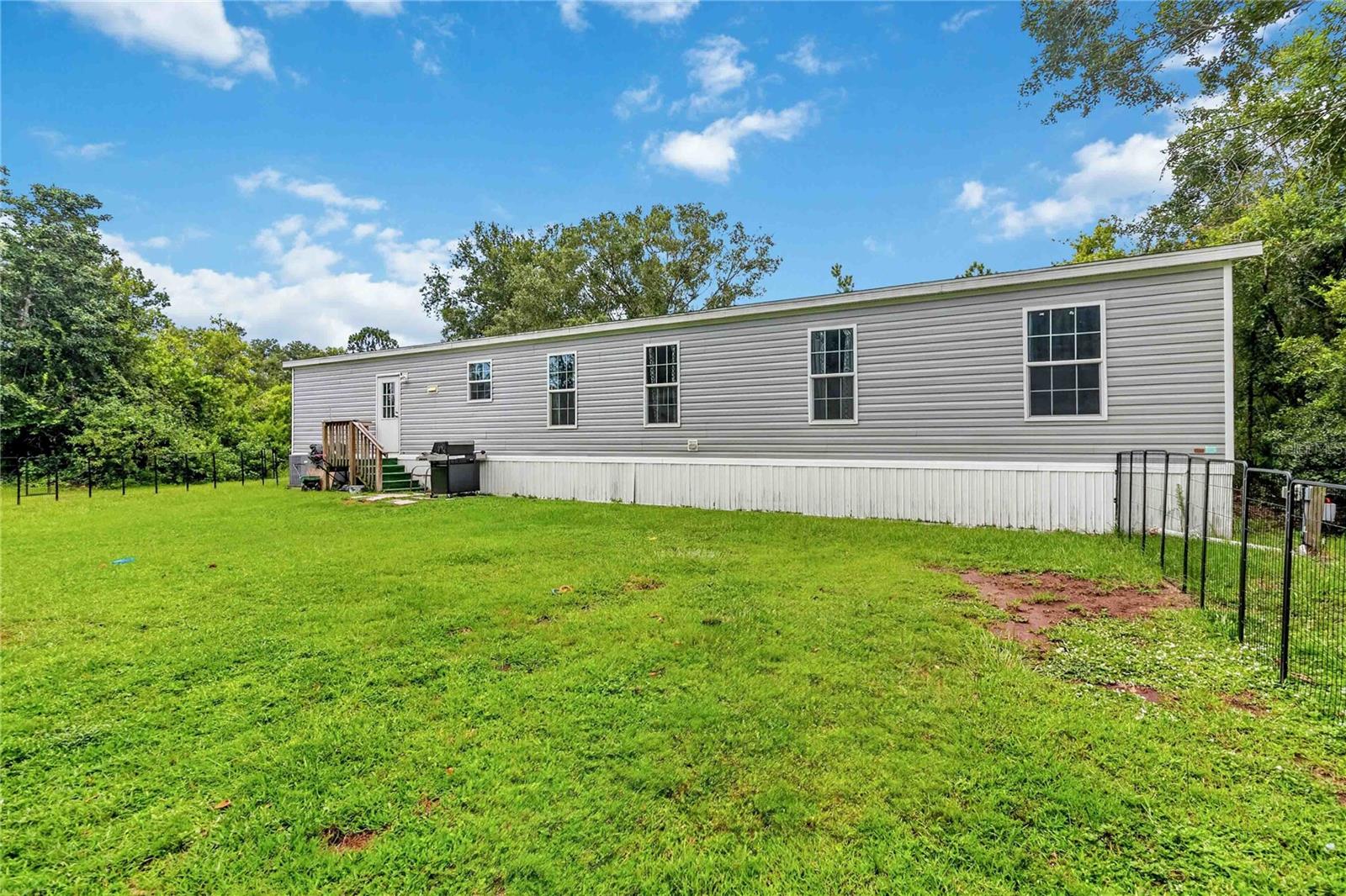 4235 Pine Tree Dr Property Photo 42