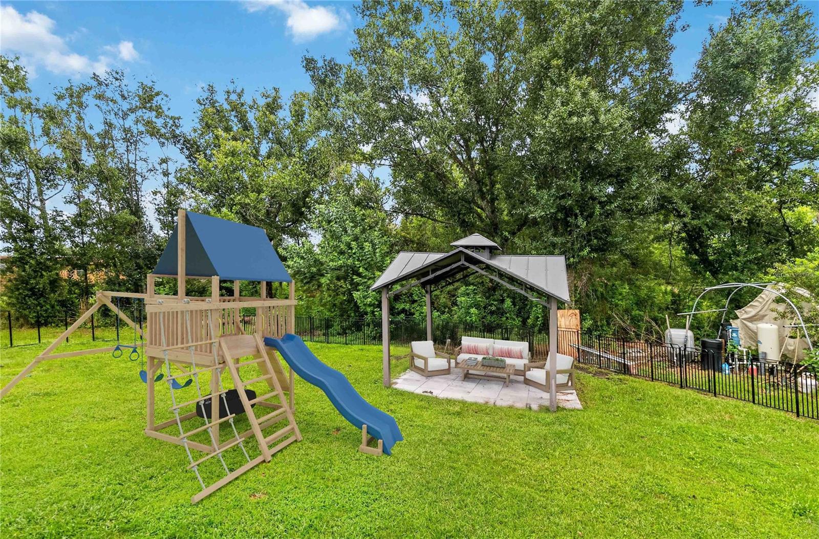 4235 Pine Tree Dr Property Photo 48