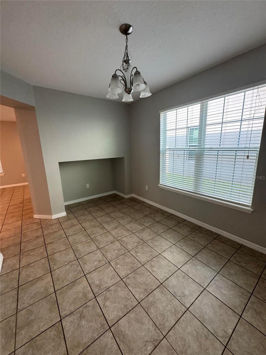 11938 Silverlake Park Dr Property Photo 8