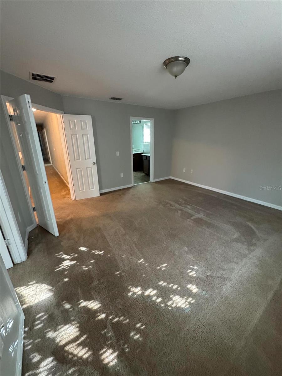 11938 Silverlake Park Dr Property Photo 15