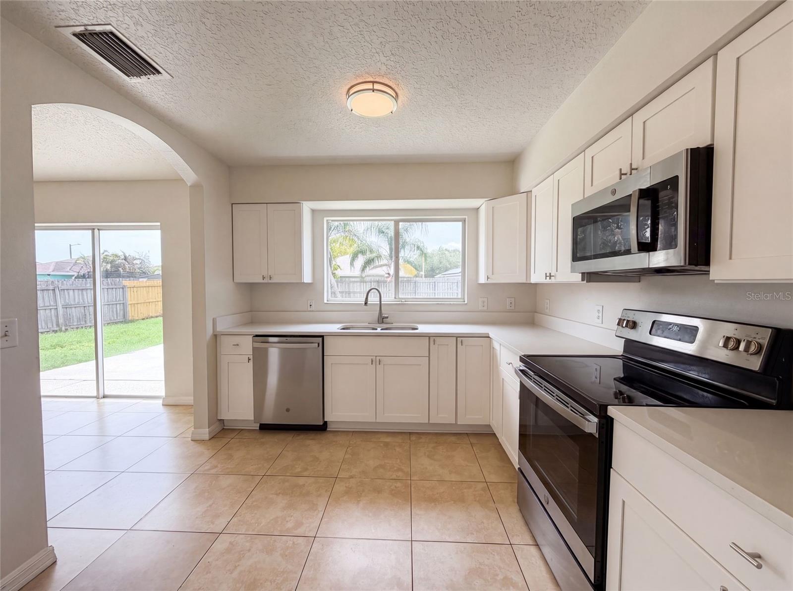13236 Pike Lake Dr Property Photo 3