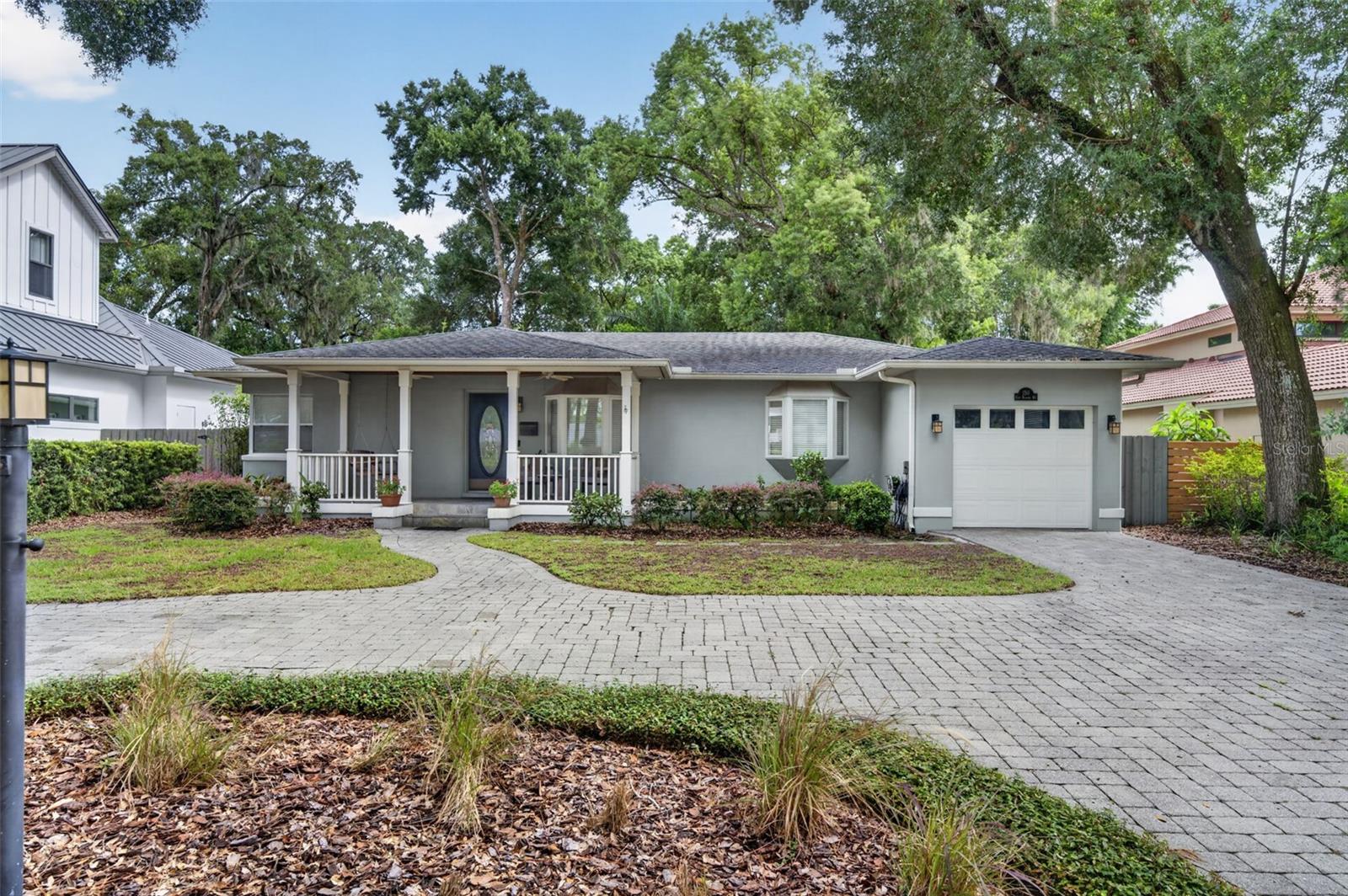 150 E Reading Way Property Photo 1