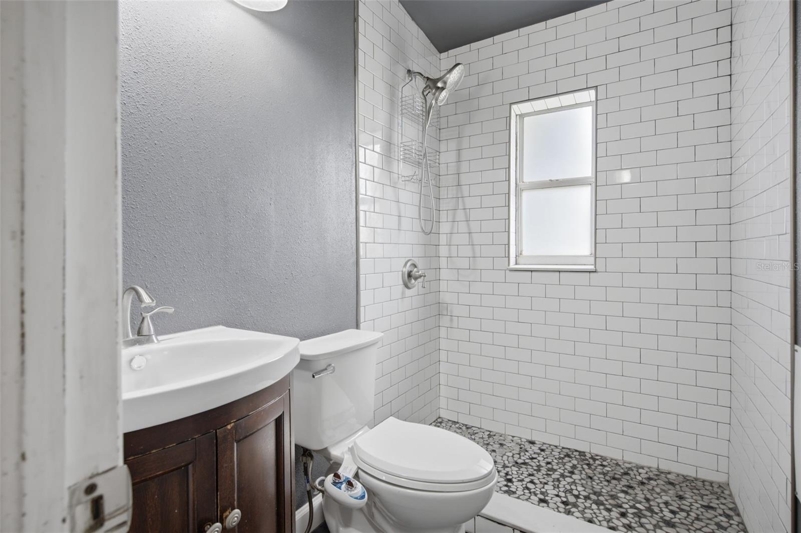 452 Oakhurst St Property Photo 11
