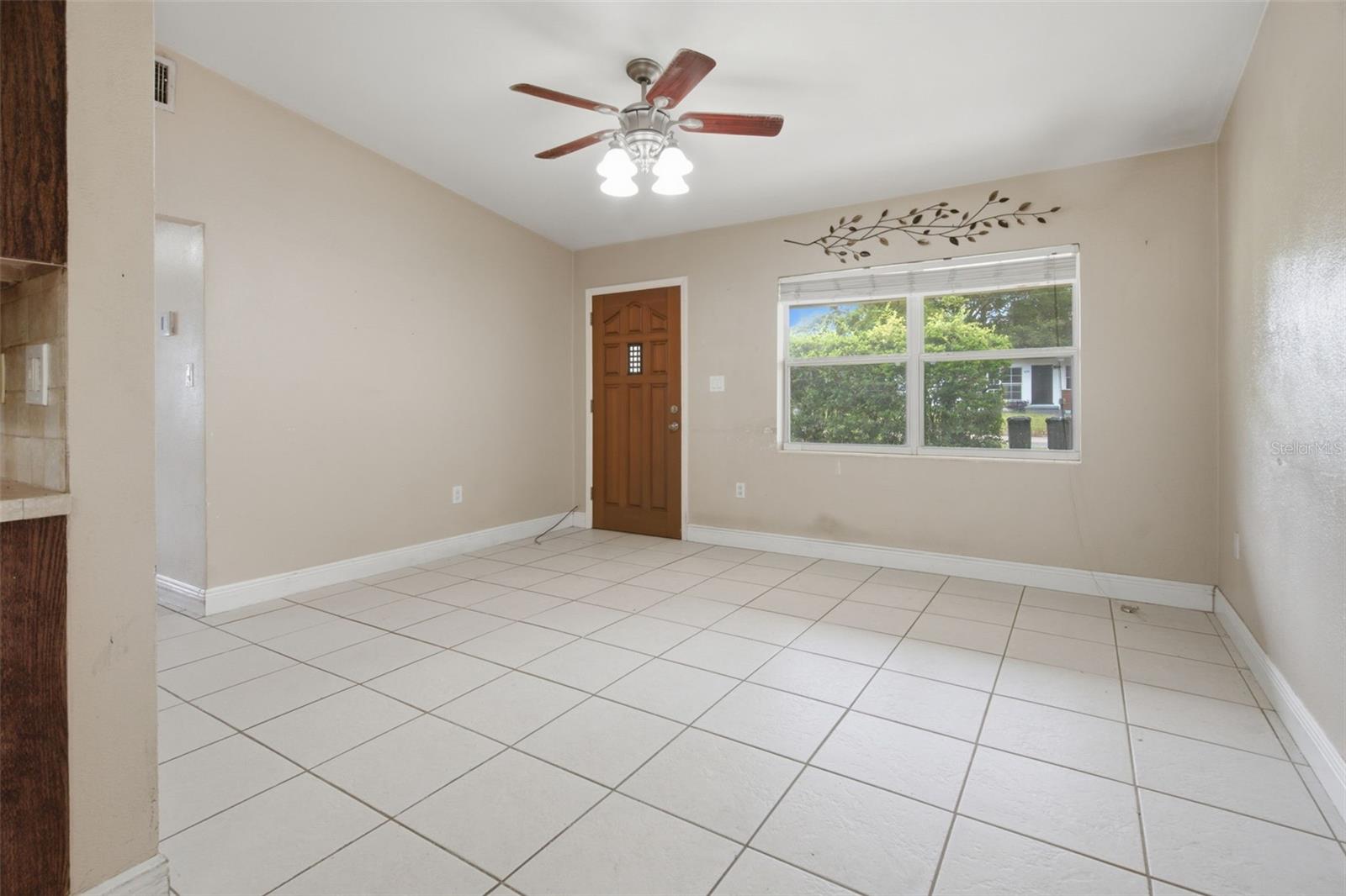 452 Oakhurst St Property Photo 15