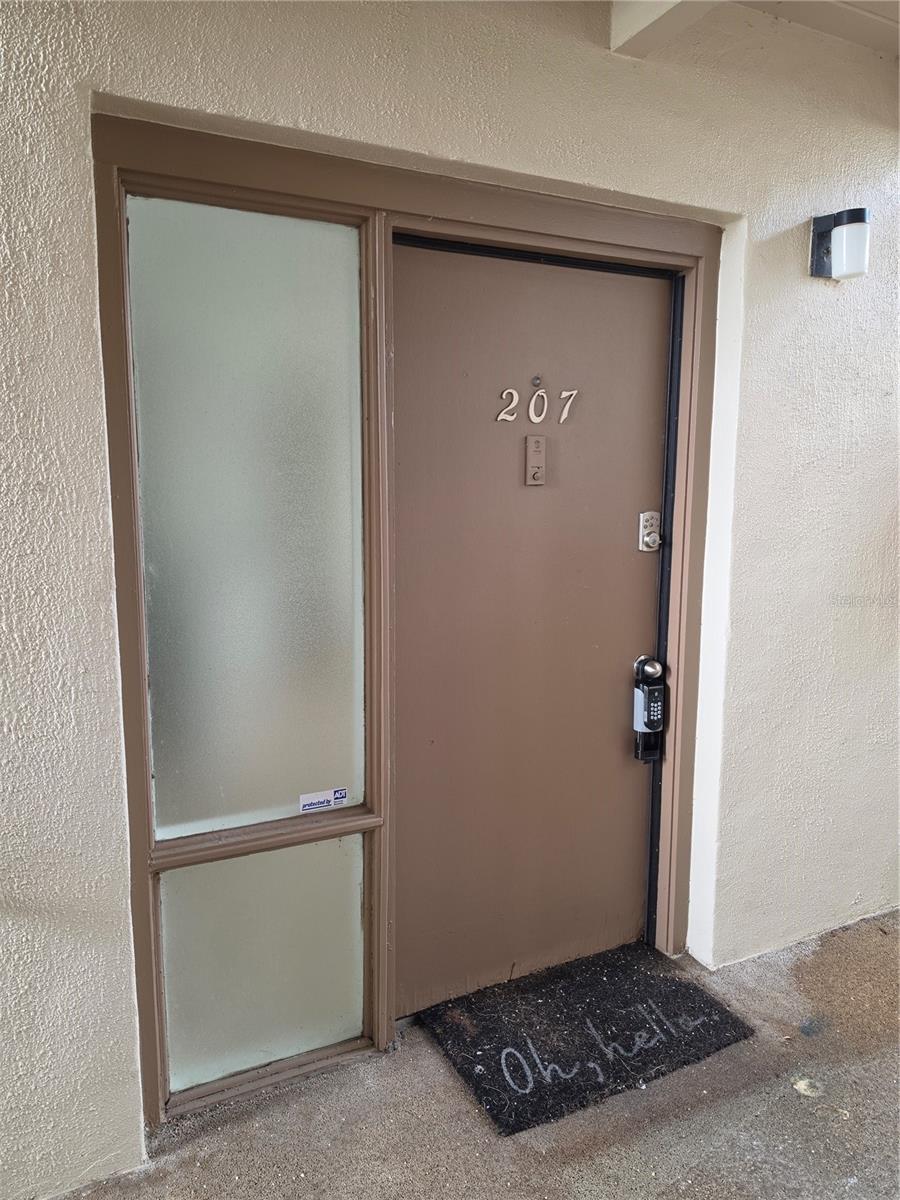 618 Orange Dr #207 Property Photo 2