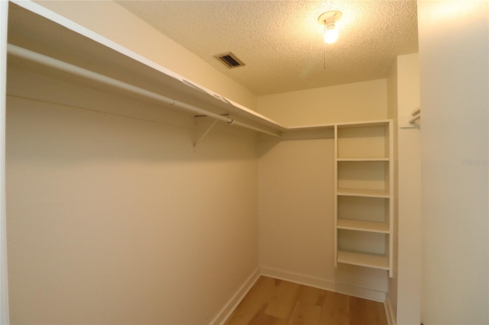 618 Orange Dr #207 Property Photo 12