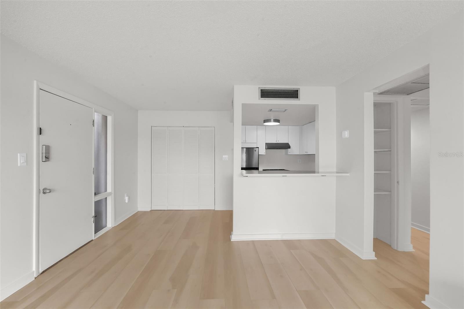 618 Orange Dr #207 Property Photo 19