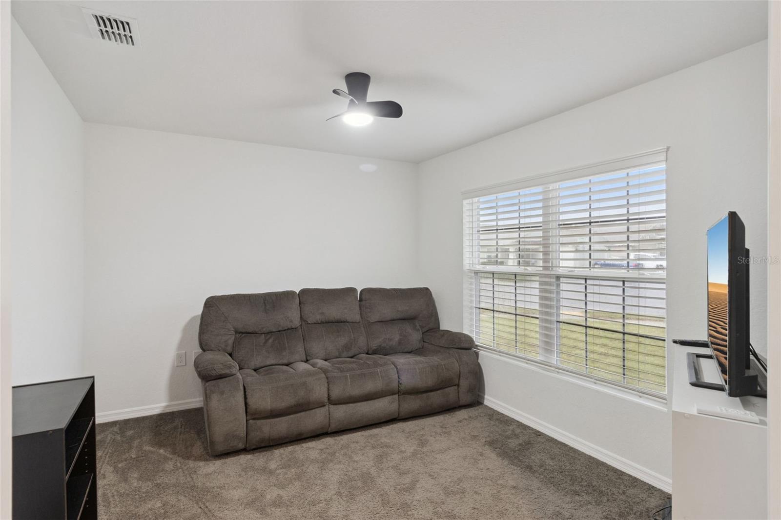 1041 Brooks Way Property Photo 10
