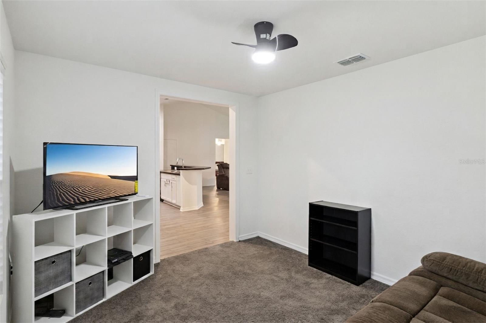 1041 Brooks Way Property Photo 11
