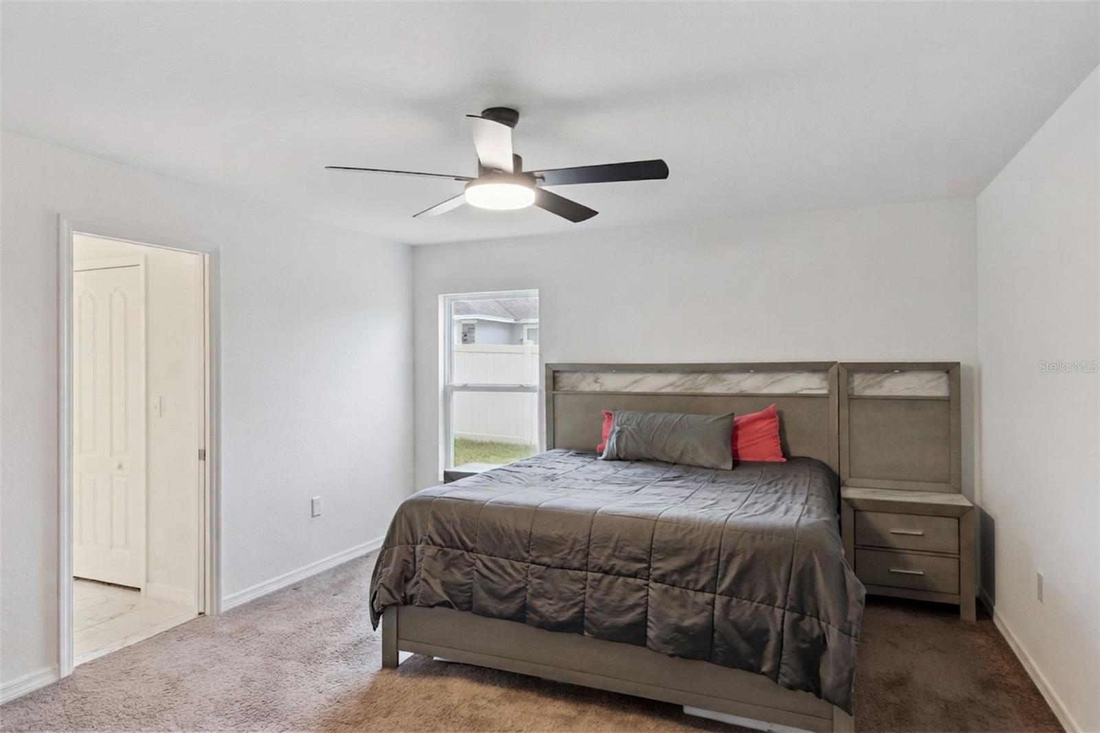 1041 Brooks Way Property Photo 13