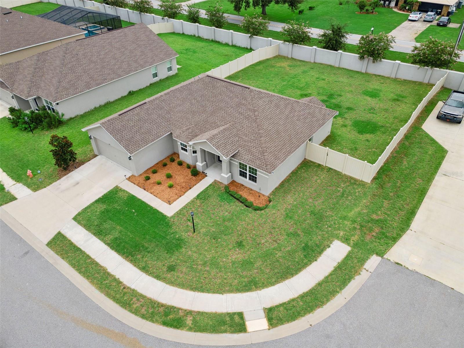 1041 Brooks Way Property Photo 32