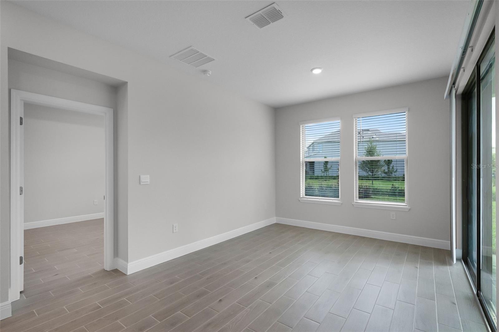 11923 Shine View Ln Property Photo 12