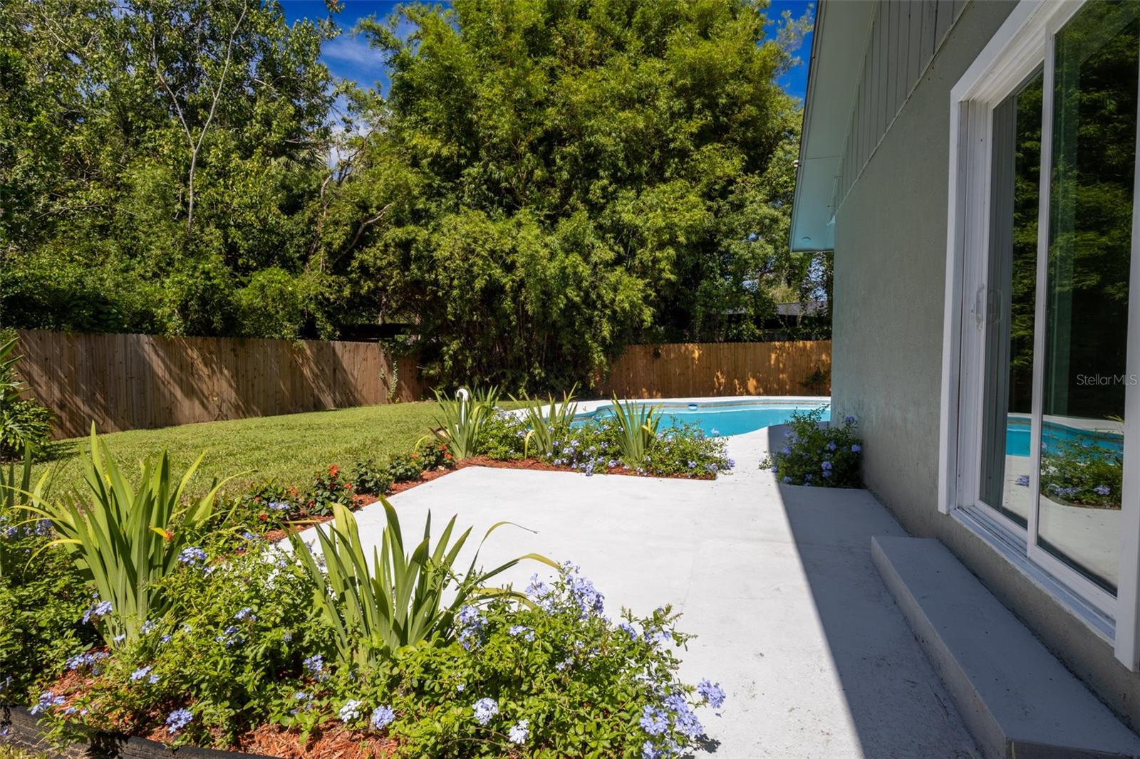 4026 Tenita Dr Property Photo 19