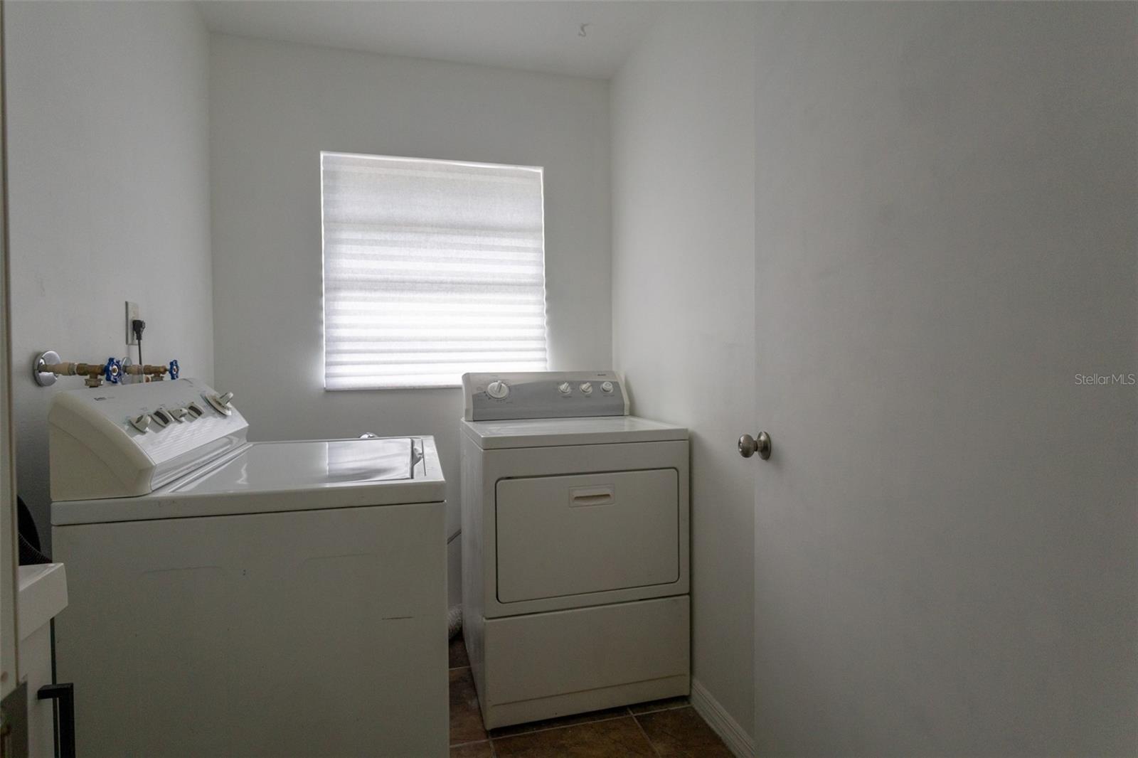 4026 Tenita Dr Property Photo 22