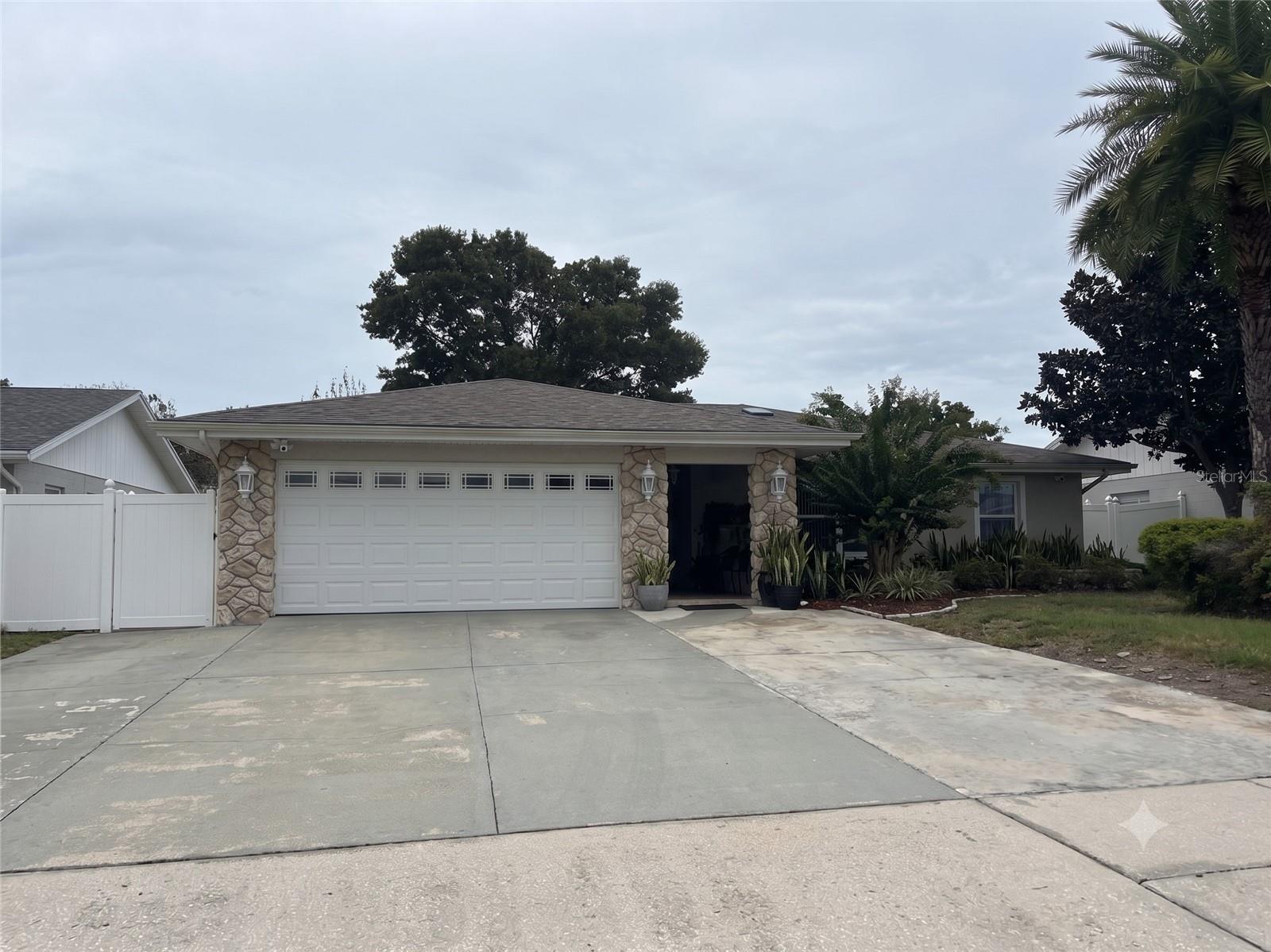 5450 Gambier Ct Property Photo