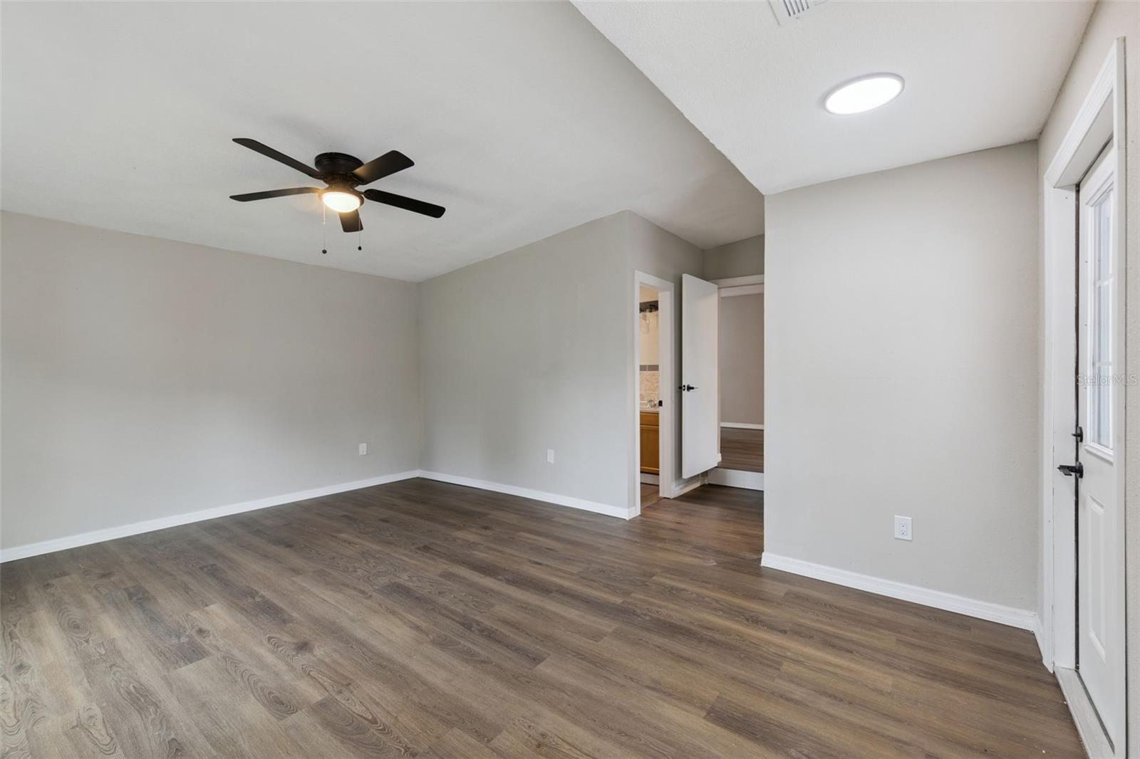 1061 Bianca Dr Ne Property Photo 12