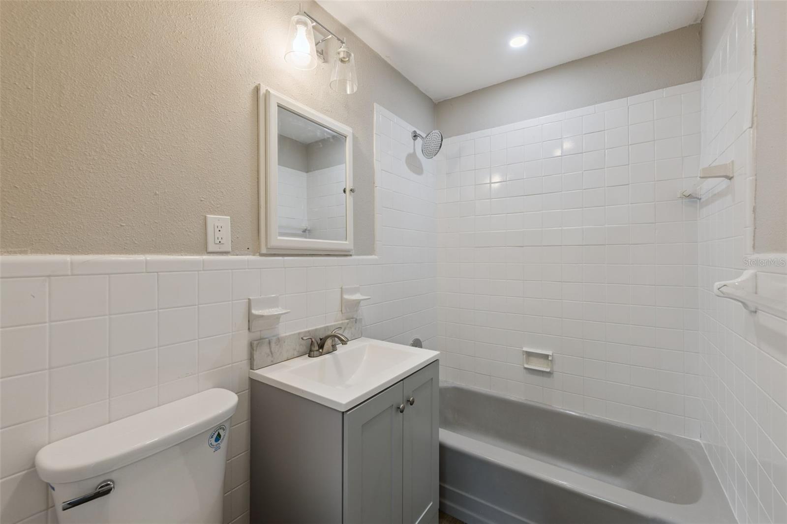 1061 Bianca Dr Ne Property Photo 17