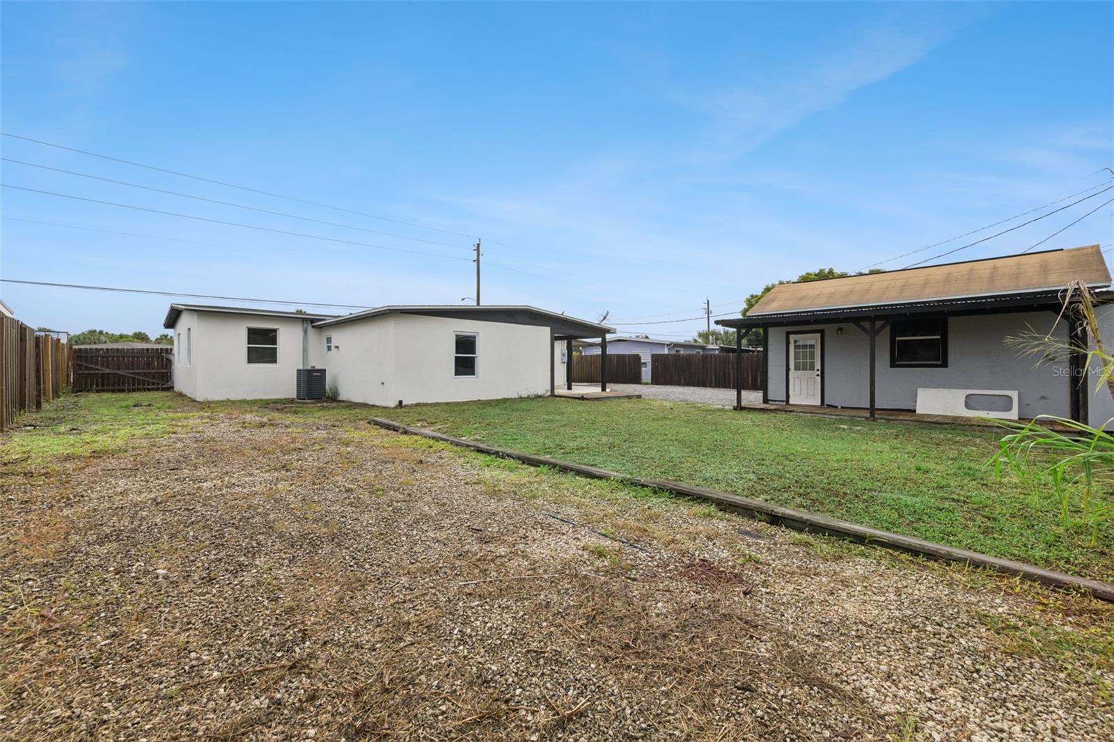 1061 Bianca Dr Ne Property Photo 25