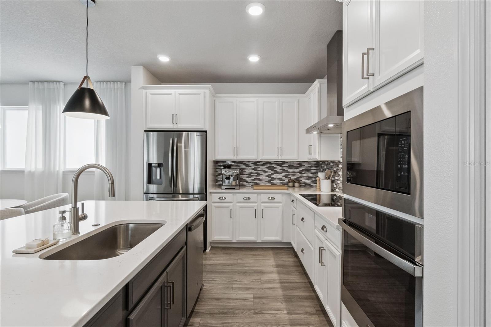 6935 Higgs Aly Property Photo 13