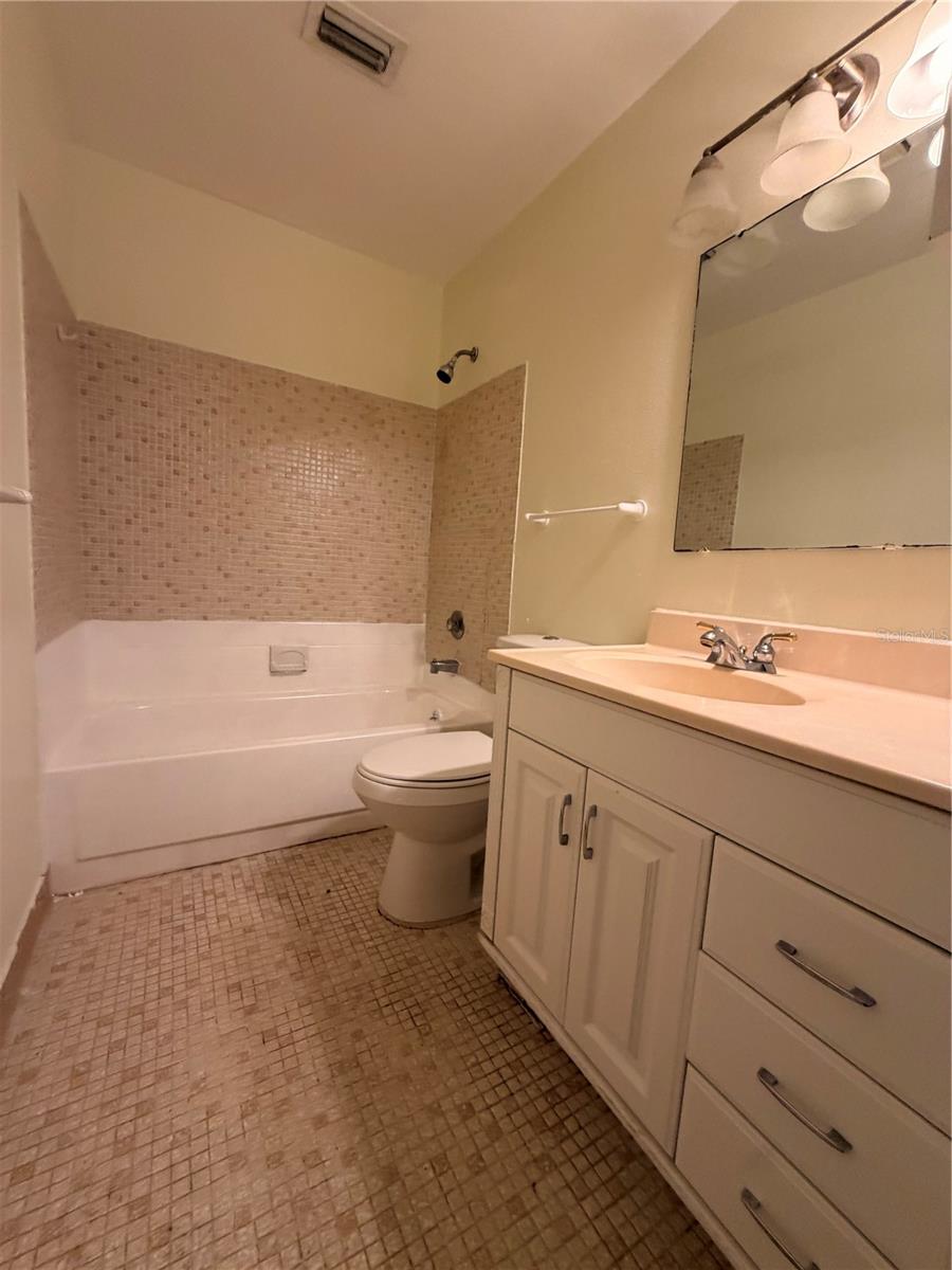 423 Sheoah Blvd #14 Property Photo 12