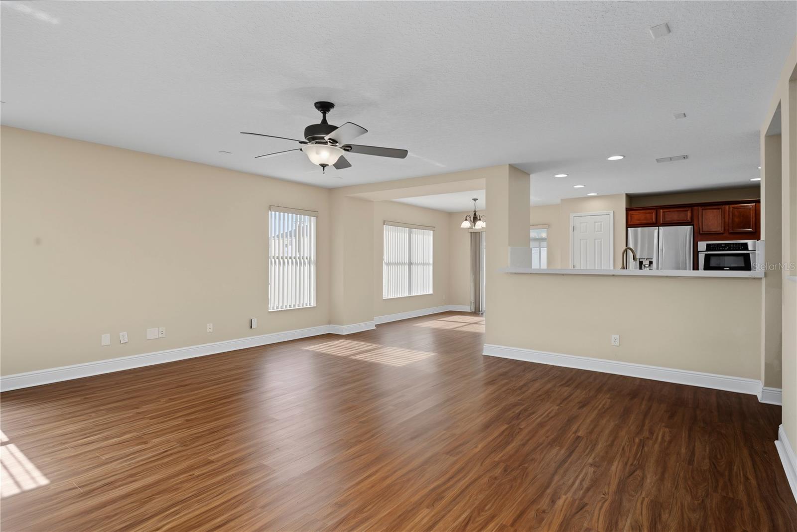 4752 Barbados Loop Property Photo 9