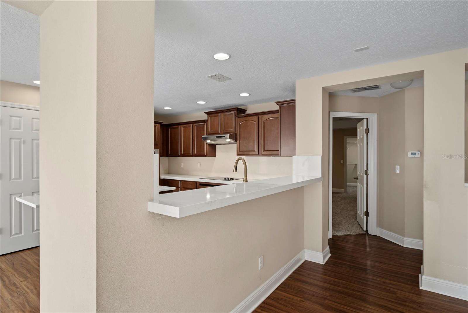 4752 Barbados Loop Property Photo 10