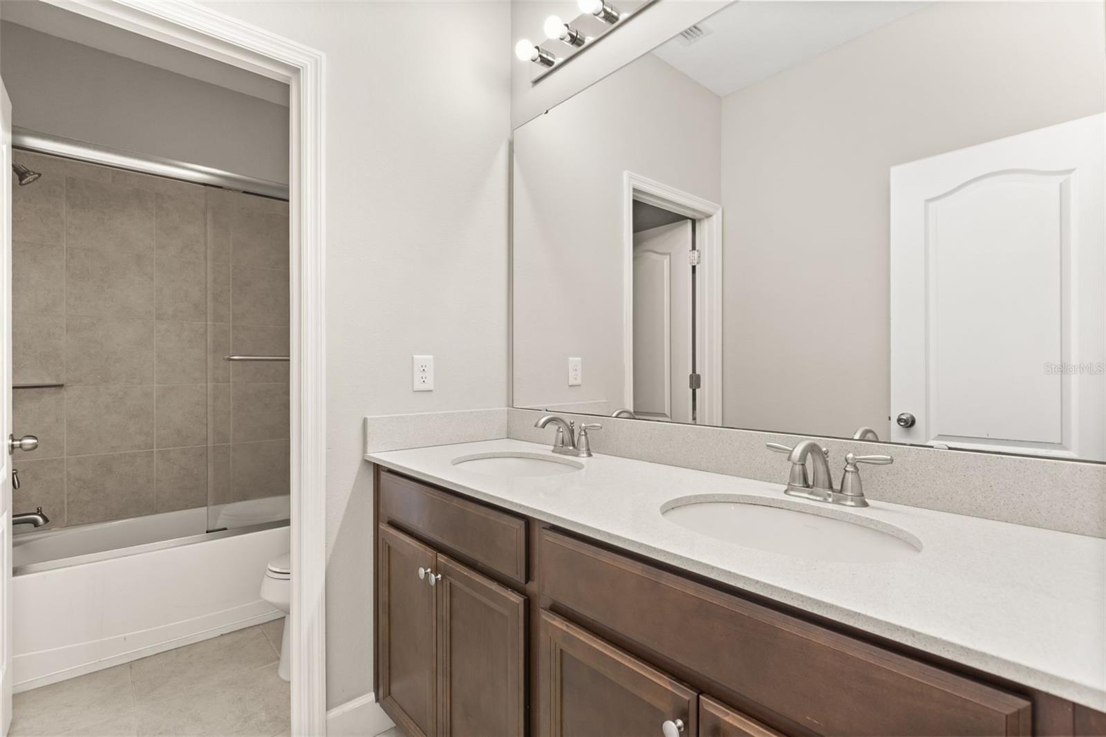 1452 Sourwood Dr Property Photo 31