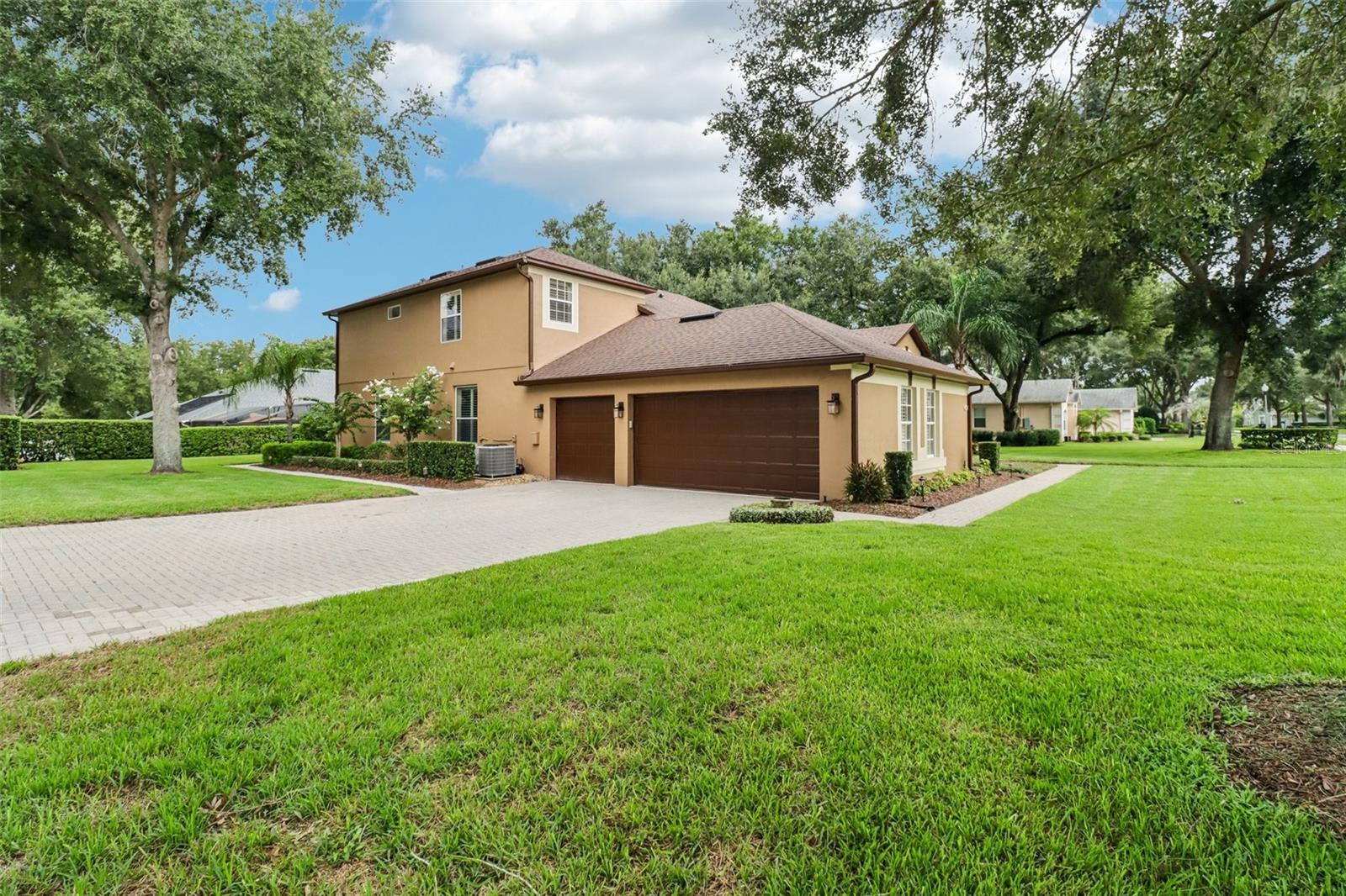 2947 Cedar Crest Dr Property Photo 3